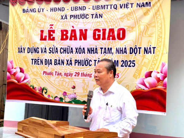 Phước Tân hoàn thành xây mới và sửa chữa 4 căn nhà tạm, nhà dột nát.
